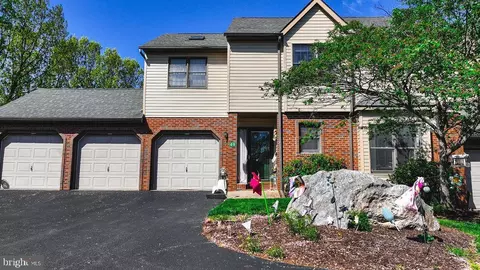 49 Jean Lo Way, York, PA 17406