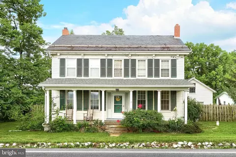 4375 N Sherman Street Ext, Mount Wolf, PA 17347