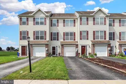 320 Cape Climb, York, PA 17408