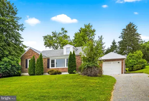 421 Corbin Rd, York, PA 17403