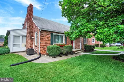 1119 Ruxton Rd, York, PA 17403