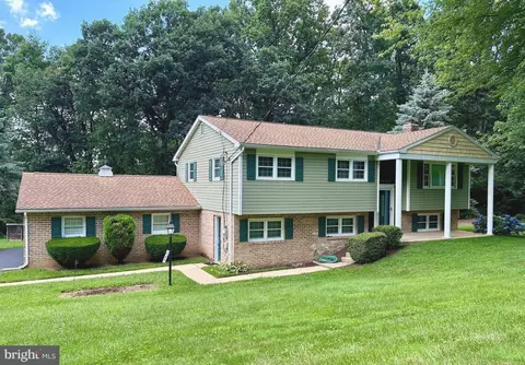 4239 Shaffers Church Rd, Glen Rock, PA 17327