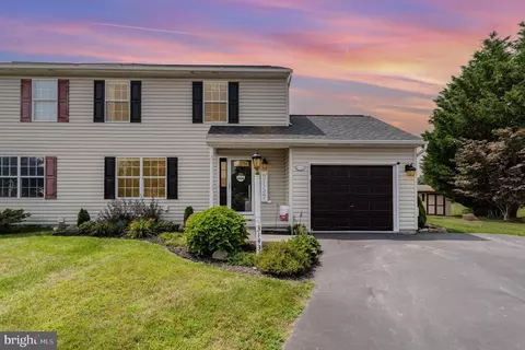 3143 Jayne Ln, Dover, PA 17315