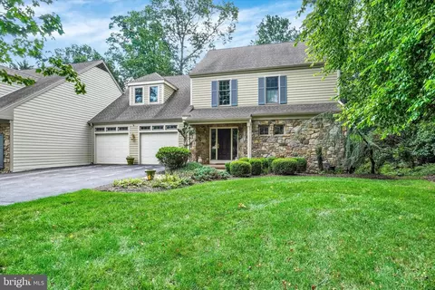 2086 Rosewood Ln, York, PA 17403