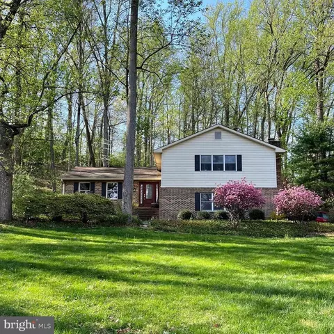 3141 Markle Rd, York, PA 17408
