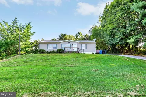 755 Stonewood Rd, York, PA 17402