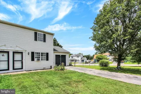 3152 Glen Hollow Dr, Dover, PA 17315