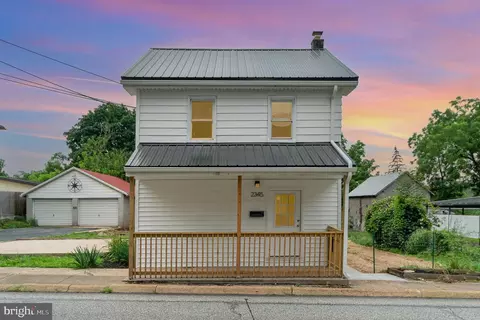 2345 Old Trail Rd, Etters, PA 17319