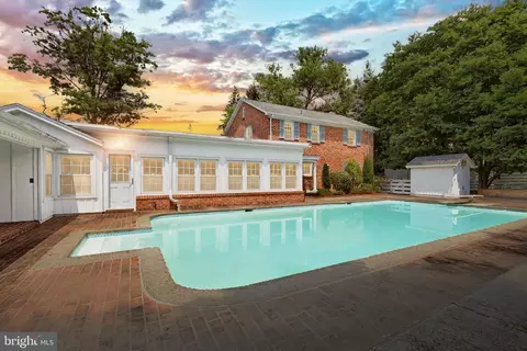 201 Grant Dr, Hanover, PA 17331