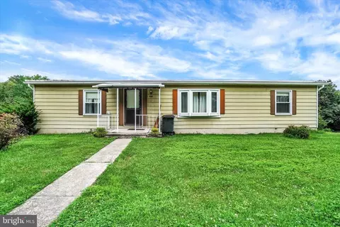 485 River Dr, York Haven, PA 17370