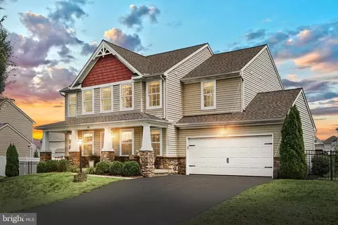 80 Coriander Ln, Manchester, PA 17345