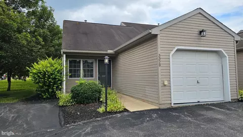 3328 Hub Ct, Dover, PA 17315