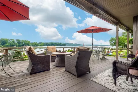 241 Murphys Hollow Ln, Wrightsville, PA 17368