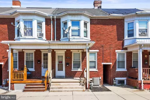 825 Wayne Ave, York, PA 17403