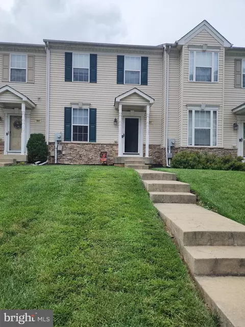 361 Bruaw Dr, York, PA 17406
