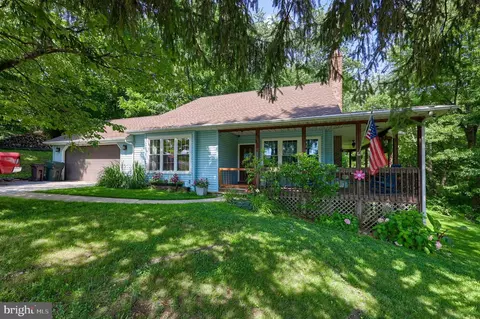 4745 Fake Rd, York, PA 17406