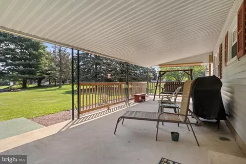 985 Valley View Rd, Hellam, PA 17406 photo 32