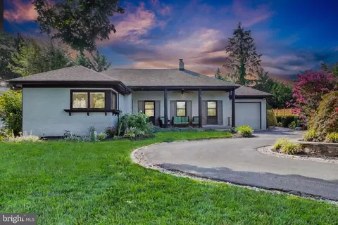330 Lambeth Walk, York, PA 17403
