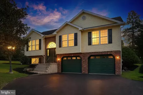 2222 Loucks Rd, York, PA 17408