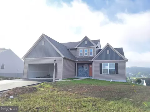 428 Springhouse Ln, York, PA 17406