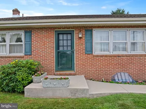 Exterior - 55 Carson Ave, Hanover, PA 17331 photo 4 of 9