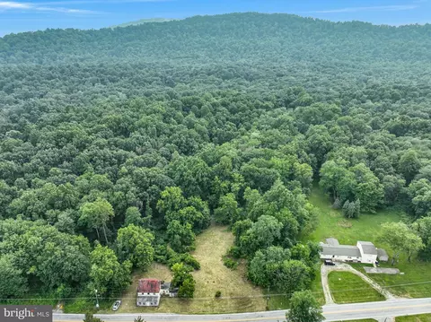 867 Pinetown Rd, Lewisberry, PA 17339