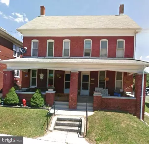 327 S Main St, Red Lion, PA 17356