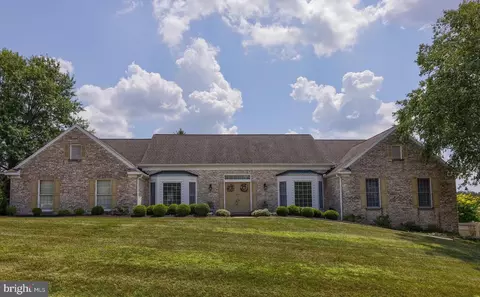 980 Leeward Ct, York, PA 17403