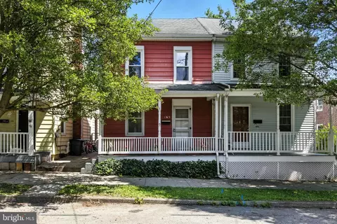 165 N Water St, Spring Grove, PA 17362