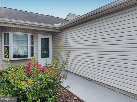 3220 Hub Ct, Dover, PA 17315
