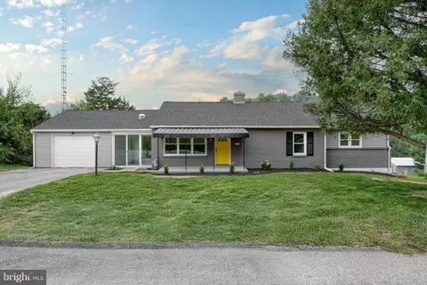 9292 E Springfield Rd, Seven Valleys, PA 17360