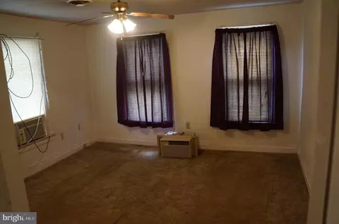 Bedroom - 633 E Middle St, Hanover, PA 17331 photo 2 of 2