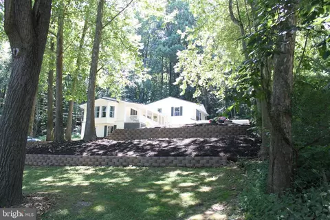 462 Marsh Run Rd, New Cumberland, PA 17070