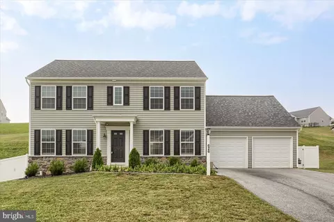 626 Rishel Dr, York, PA 17406