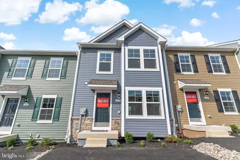 157 Holstein Dr, Hanover, PA 17331