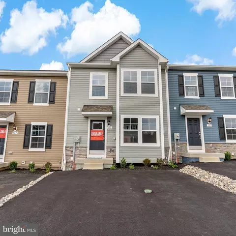 153 Holstein Dr, Hanover, PA 17331