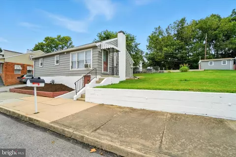 1345 W College Ave, York, PA 17404