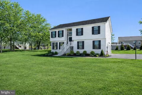 1280 Maple Ln #10, Hanover, PA 17331