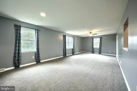10 Edith Dr, Windsor, PA 17366 photo 25