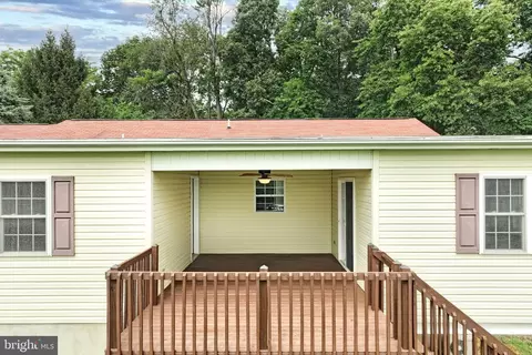 10 Edith Dr, Windsor, PA 17366 photo 11