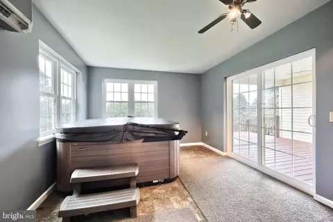 10 Edith Dr, Windsor, PA 17366 photo 35