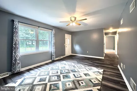 10 Edith Dr, Windsor, PA 17366 photo 19