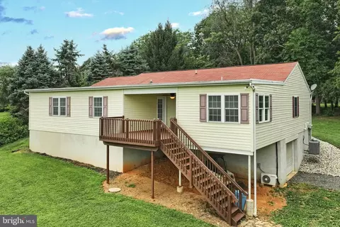 10 Edith Dr, Windsor, PA 17366 photo 10