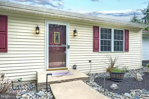 10 Edith Dr, Windsor, PA 17366 photo 15