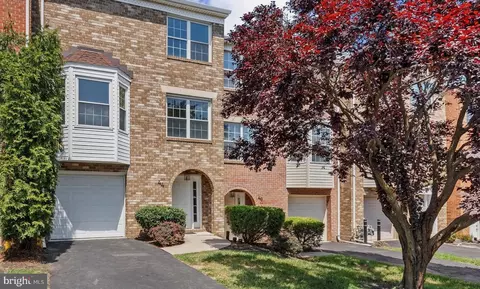44 Jayme Dr #3, York, PA 17402