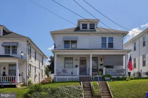 253 S Walnut St, Dallastown, PA 17313