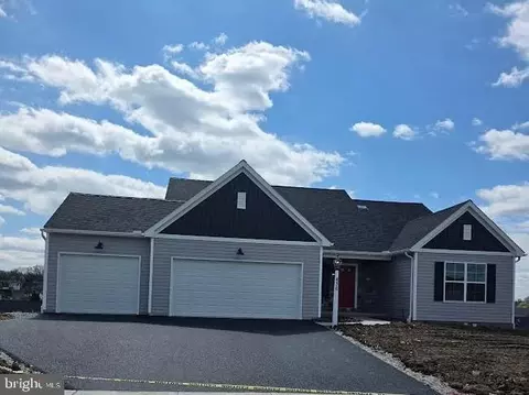 436 Springhouse Ln, York, PA 17406