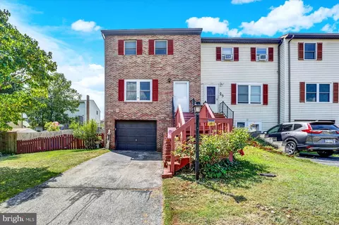 21 N Conley Ln, Etters, PA 17319