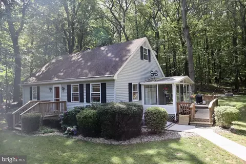 45 Chain Saw Rd, Dillsburg, PA 17019