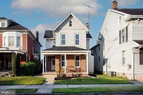 362 High St, Hanover, PA 17331